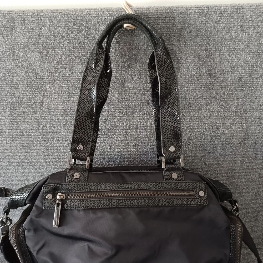 Tory Burch Diaper Bag Shoulder Strap Crossbody Color Black With Changing Pad